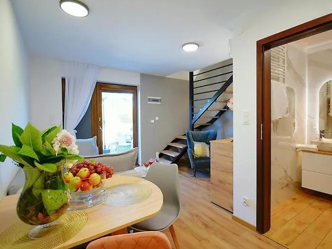 Comfortable Homes With Terraces, * ملنك